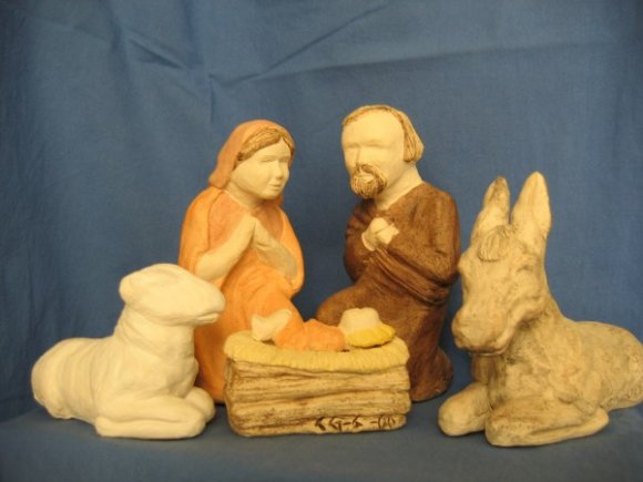 Julkrubba i stengods. 5 skulpturer. Höjd (Josef) ca 18 cm. 650:-